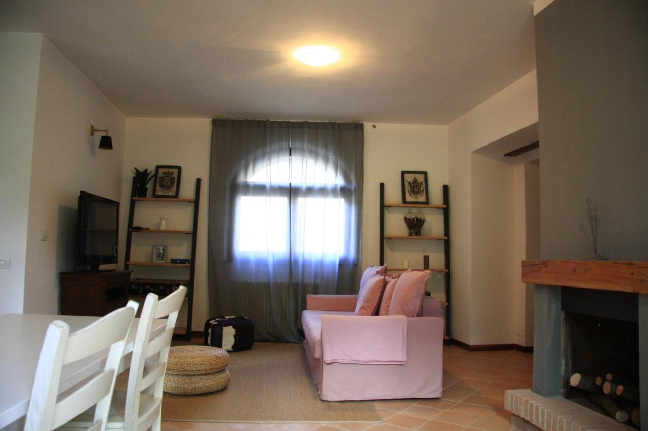 Ht Castello Di Campolongo Aparthotel Valfabbrica Luaran gambar