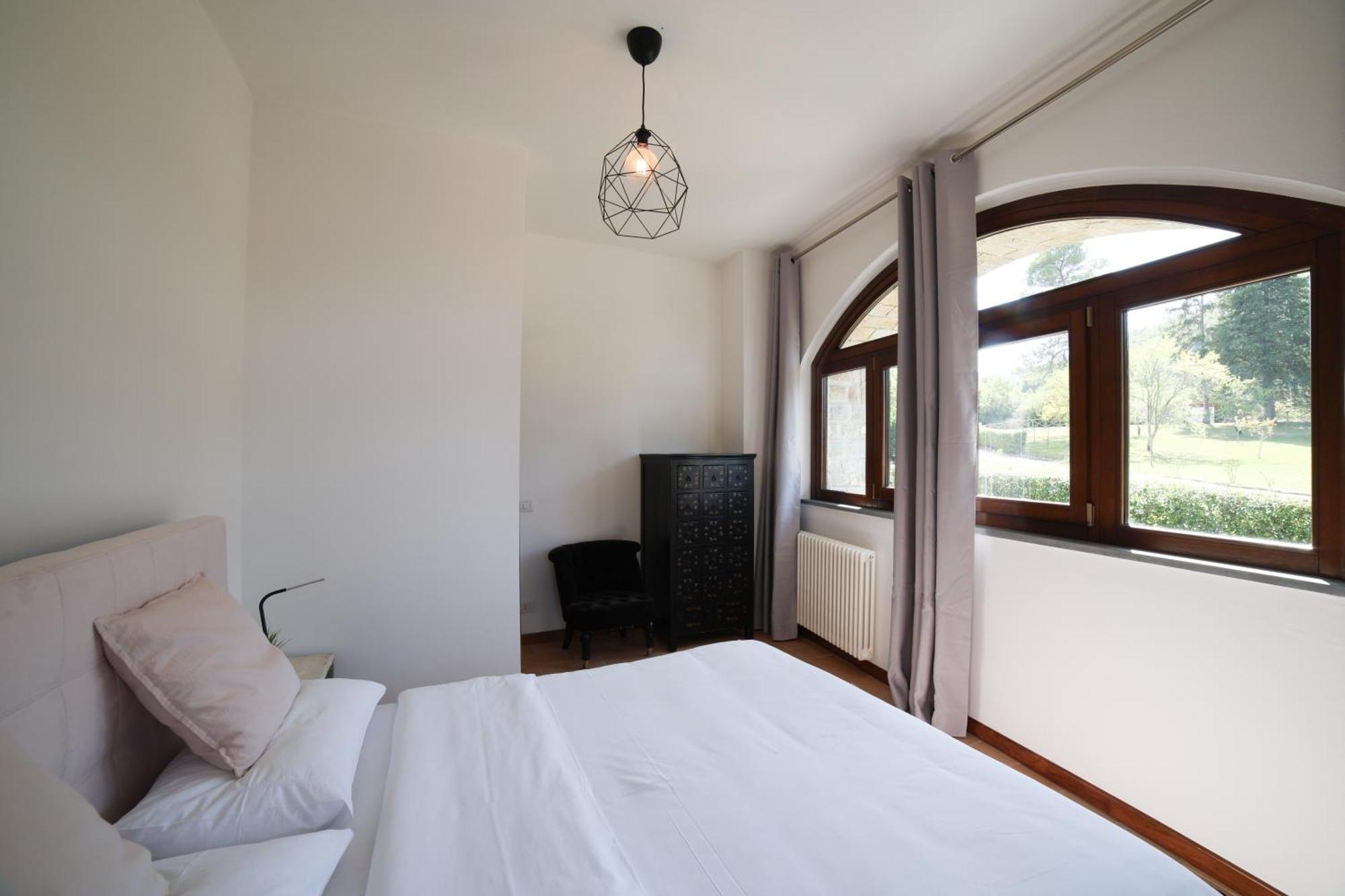 Ht Castello Di Campolongo Aparthotel Valfabbrica Luaran gambar